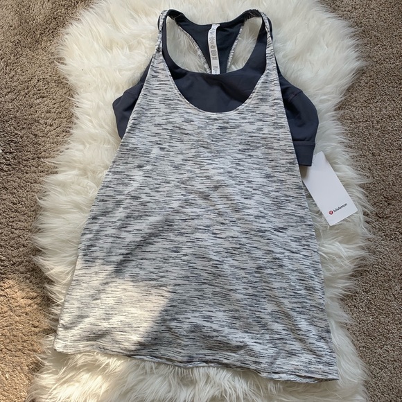 Lululemon Twist And Toil Tank with Bra - Picture 3 of 8
